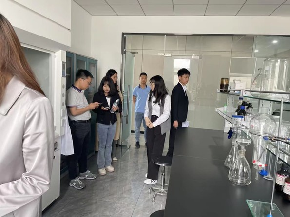 Qin Chuangyuan Work Department of Xixian New Area Visits the Company for Inspection and Guidance.jpg